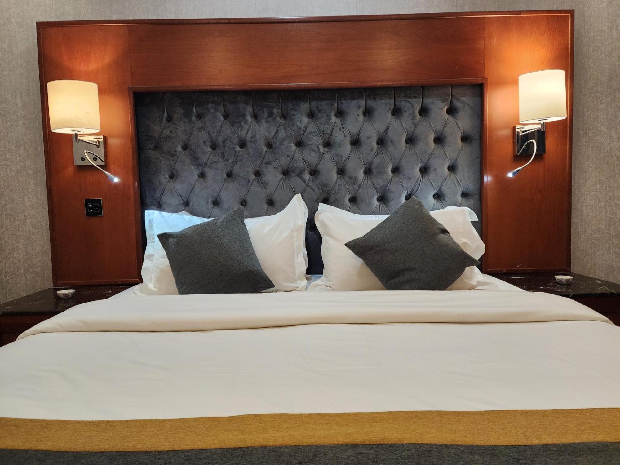 Shaty Alhayat Hotel Suites Dzsidda Kültér fotó